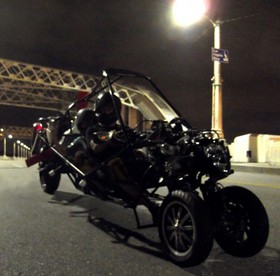 سریعترین موتورسیکلت پرنده جهان سریعترین موتورسیکلت پرنده جهان