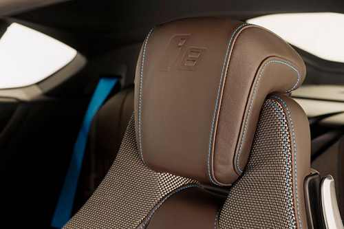 حراج کردن تعدادی بی ام و i8 در پیبل بیچ در کالیفرنیا + عکس حراج کردن تعدادی بی ام و i8 در پیبل بیچ در کالیفرنیا + عکس