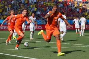 netherlands-v-chile-group-b-20140623-173919-709