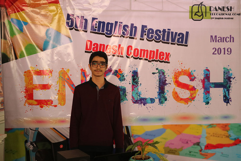 .The report of the fifth English Festival .eighth Graders